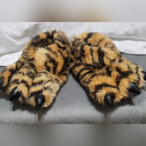 4/$25 Fun House Slippers Used Size s/m Can fit kids and adults